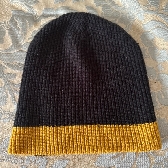 Autumn fall beanie - Picture 2 of 2